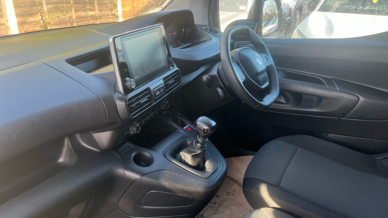 Peugeot Partner Long Diesel 950 1.5 BlueHDi 100 Professional Premium + Van